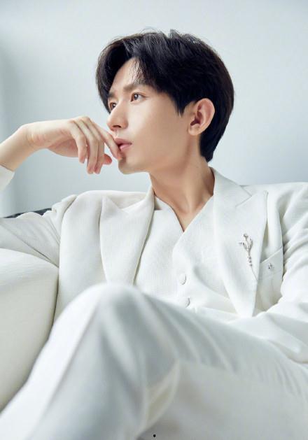 明星吃瓜爆料成毅视频,娱乐圈幕后真相大揭秘